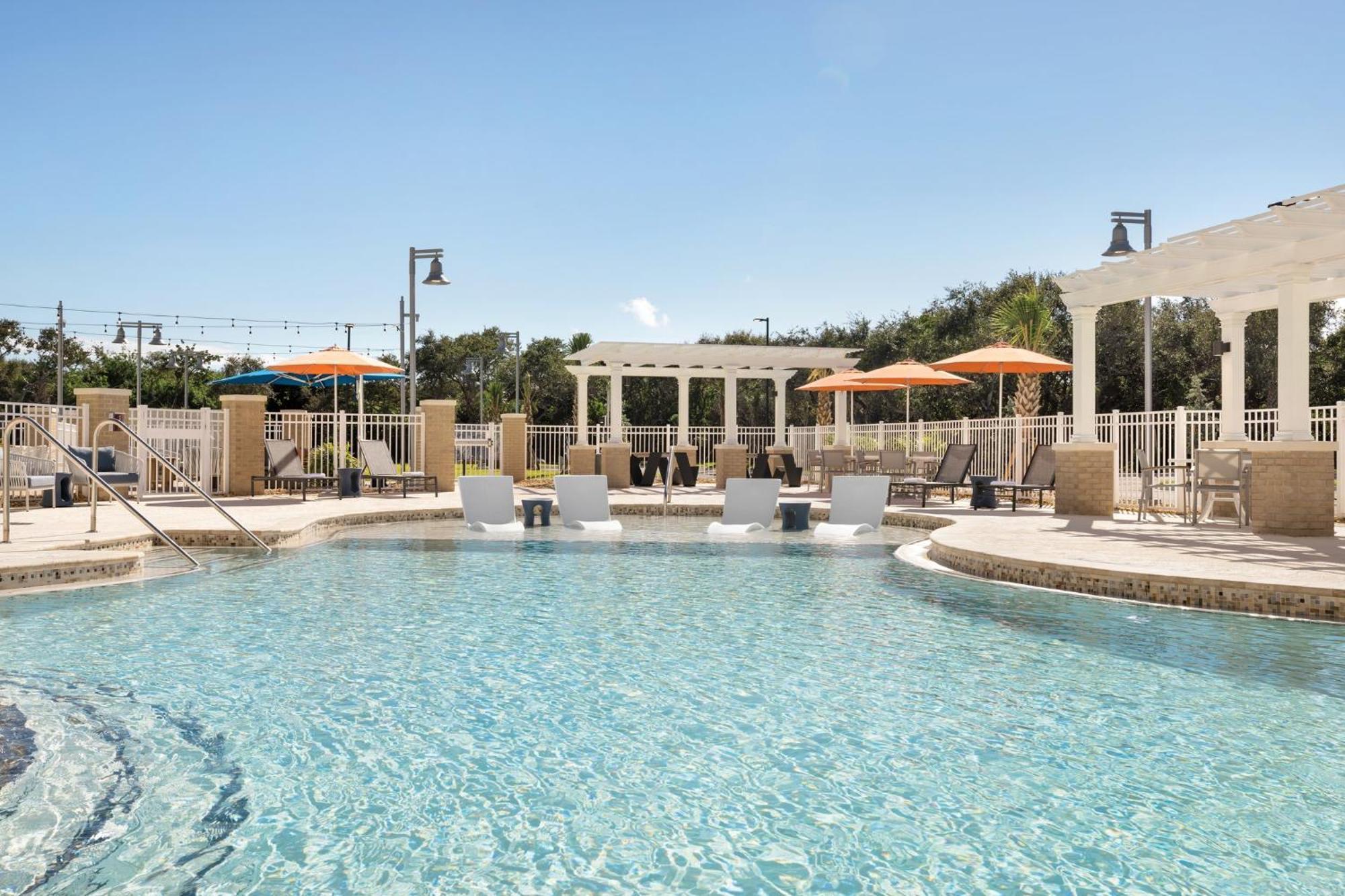 Holiday Inn Express Cape Canaveral By Ihg Экстерьер фото